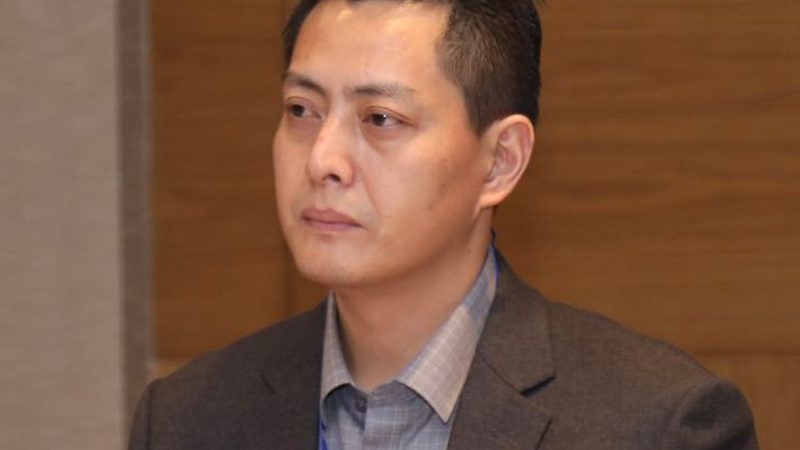 当光伏组件功率衰减达到20%时，是否还能使用需要综合考虑以下因素：